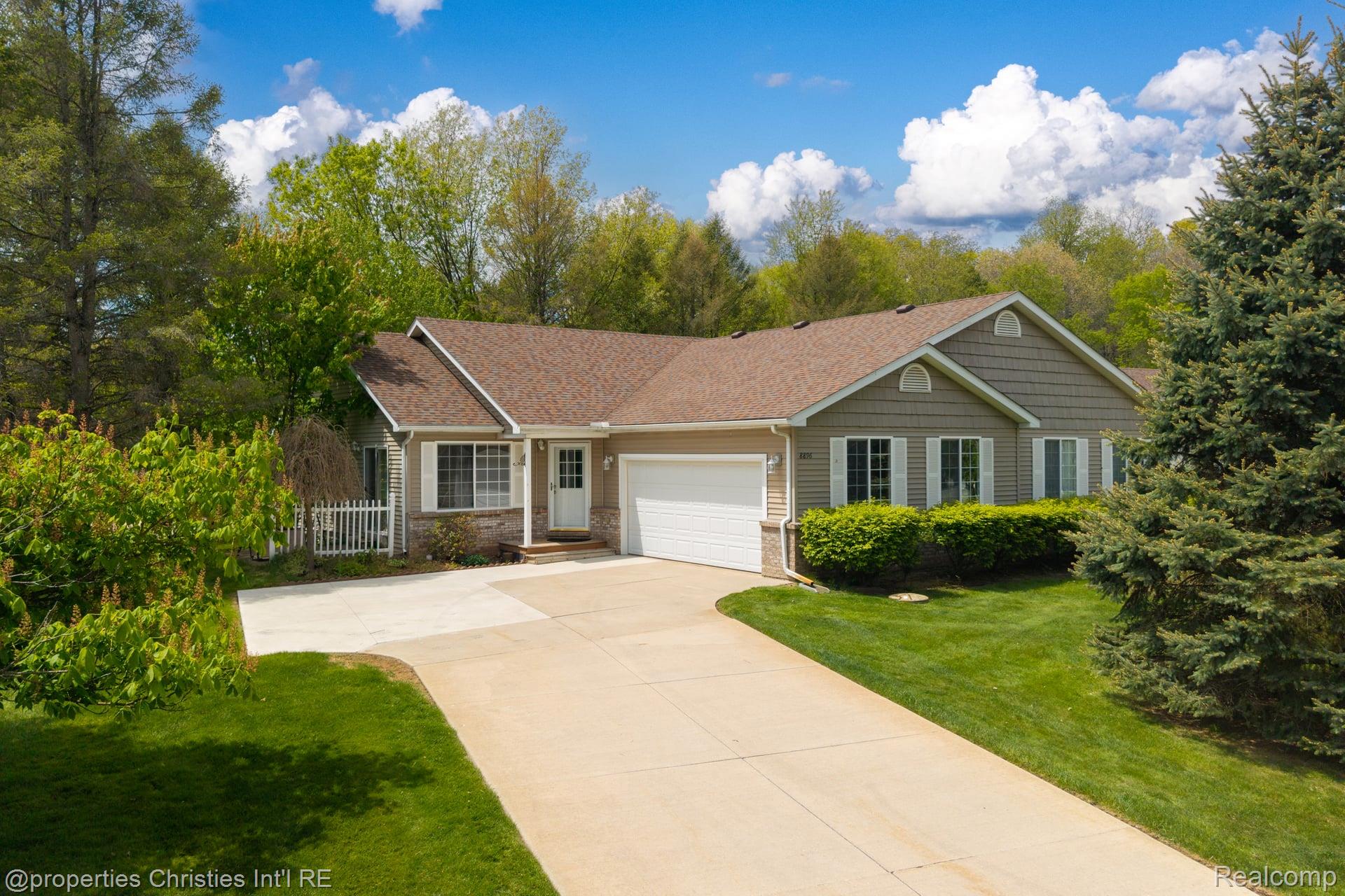 8896 Redstone Drive