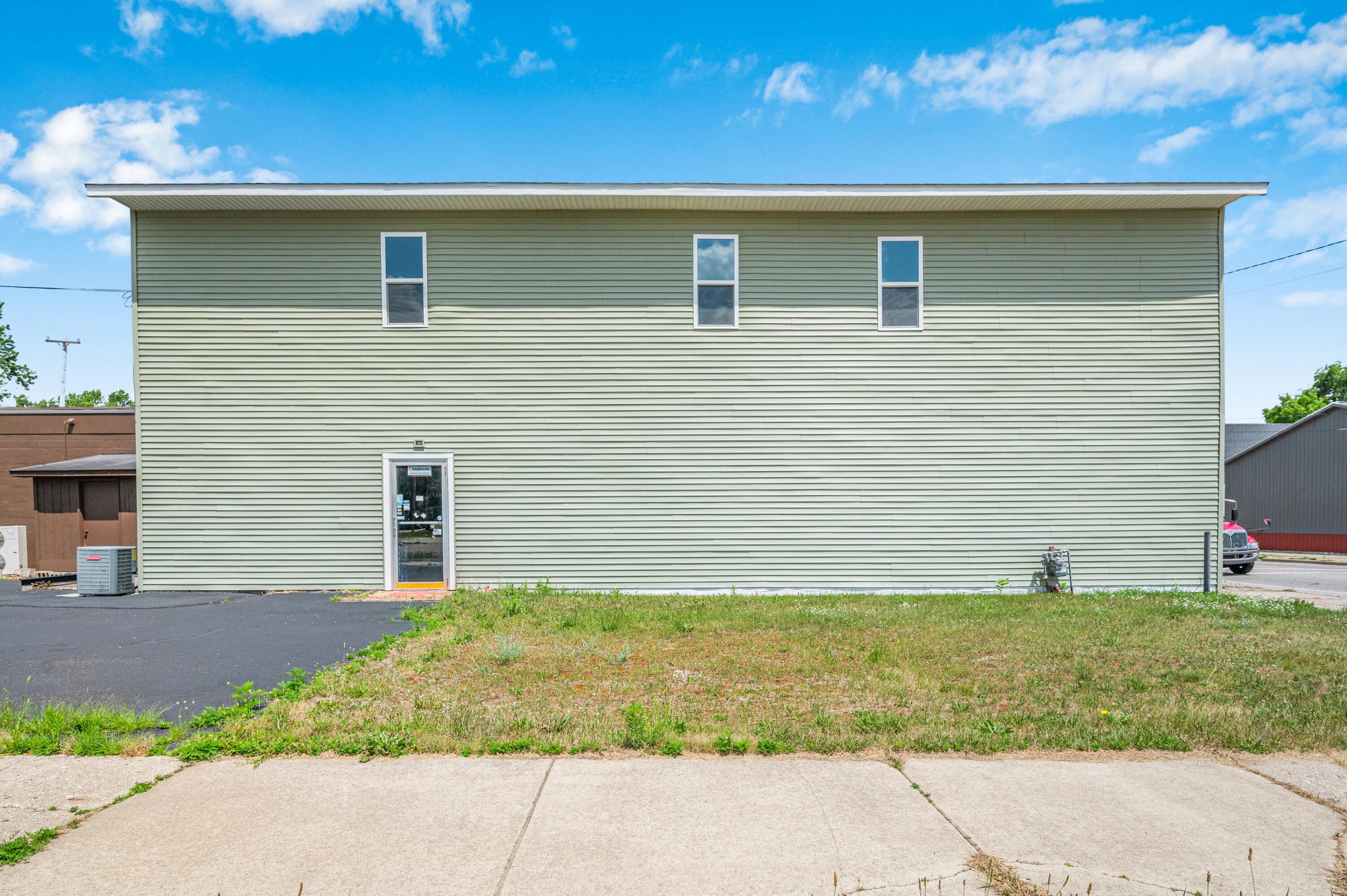 603 & 605 N State St