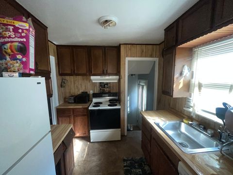 A home in RedfordCharterTownship_Wayne
