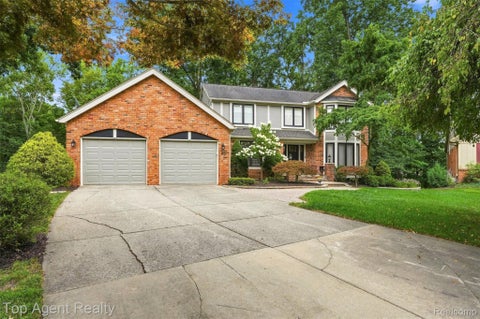 Photo of 412 Streamview Court, Rochester Hills City, MI 48309 (MLS # 20261058128)