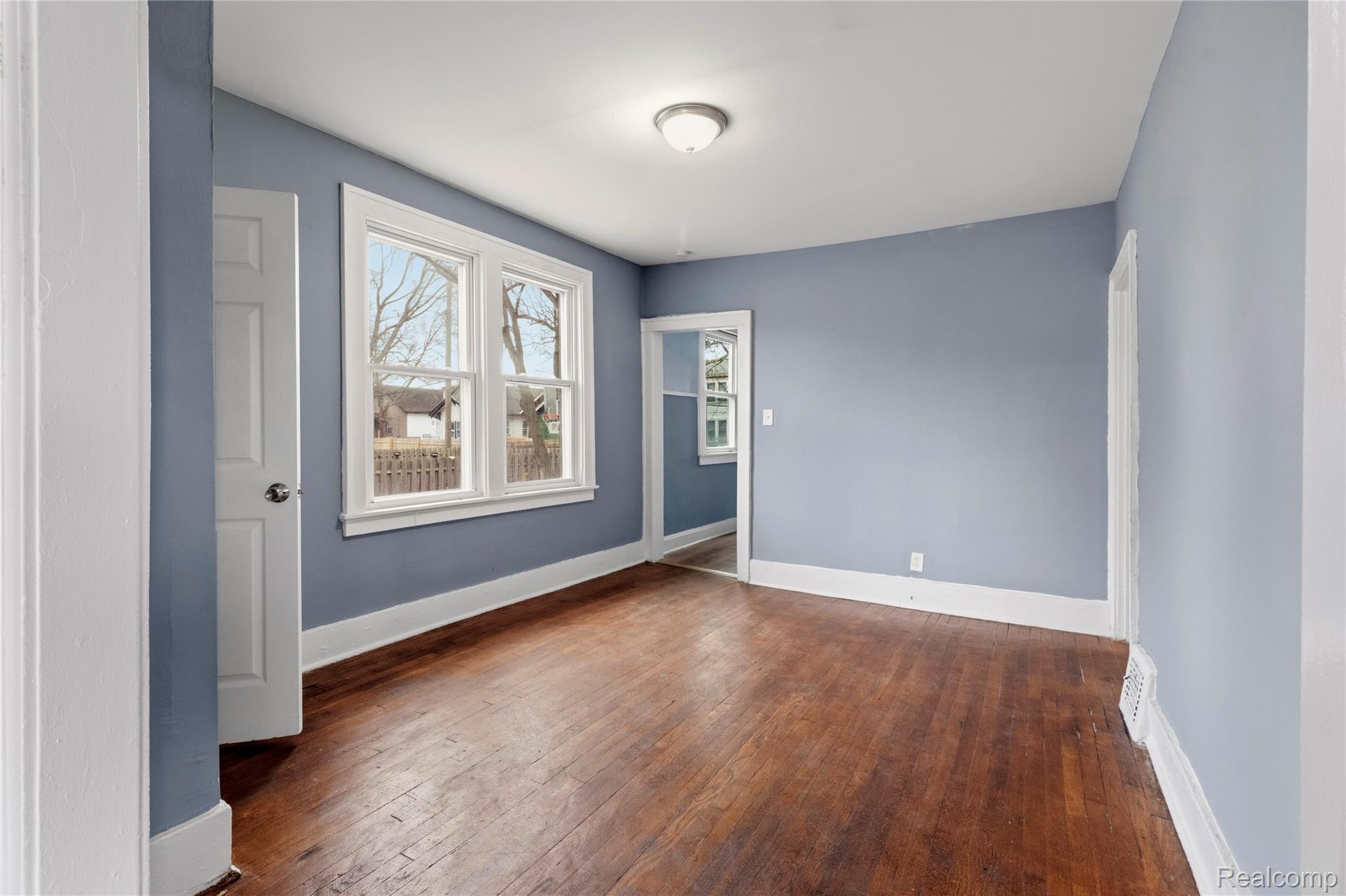 471 Kitchener Street