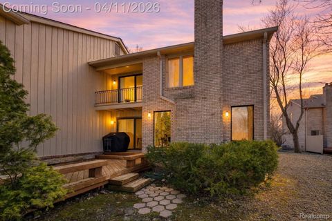 1157 Hillpointe Circle Bloomfield Hills City MI 48304