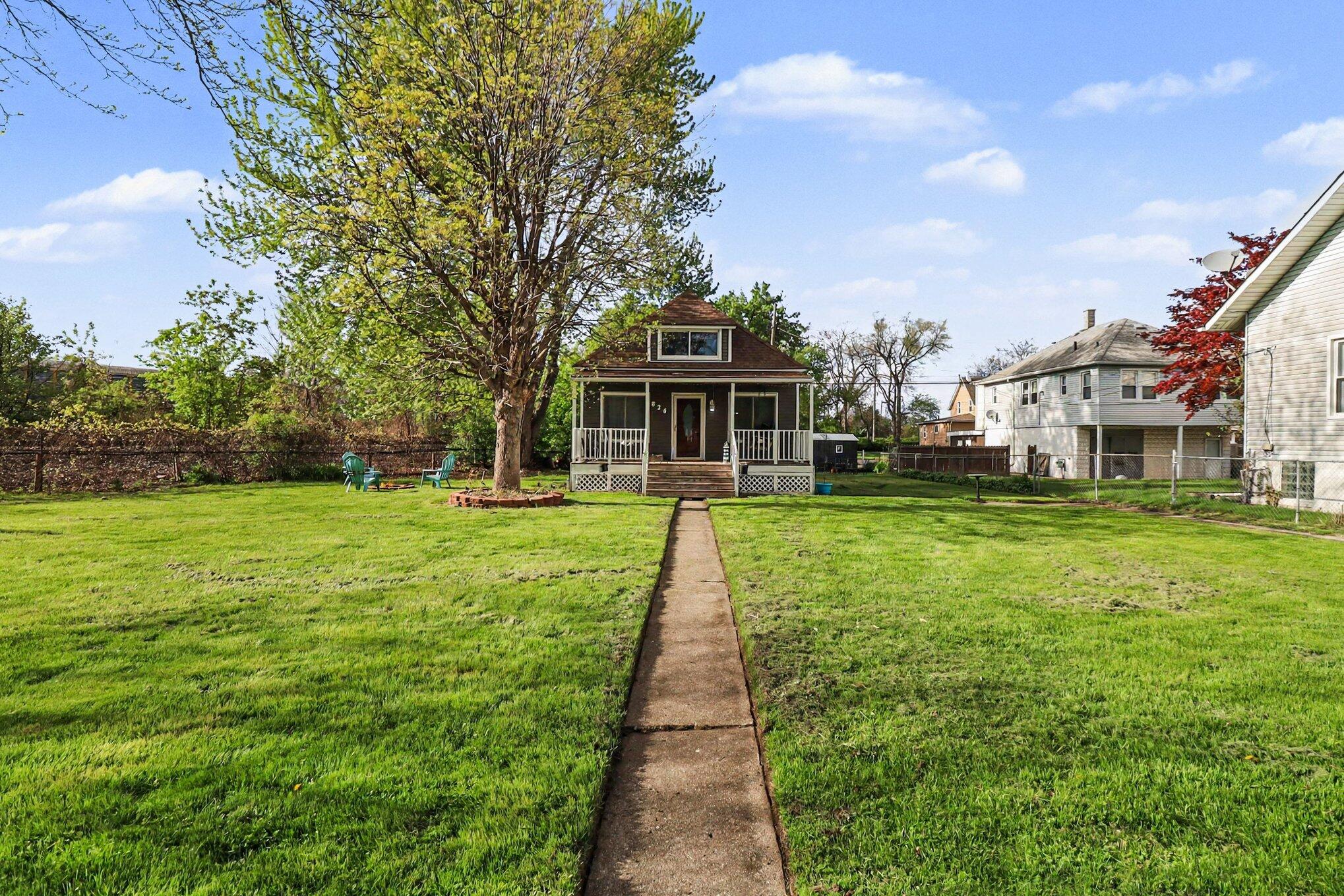 826 Orange Street