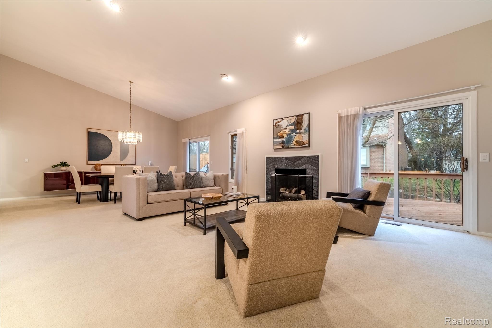 36713 Tanglewood Lane