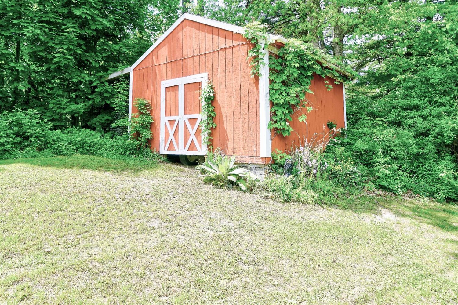 8235 N Territorial Road