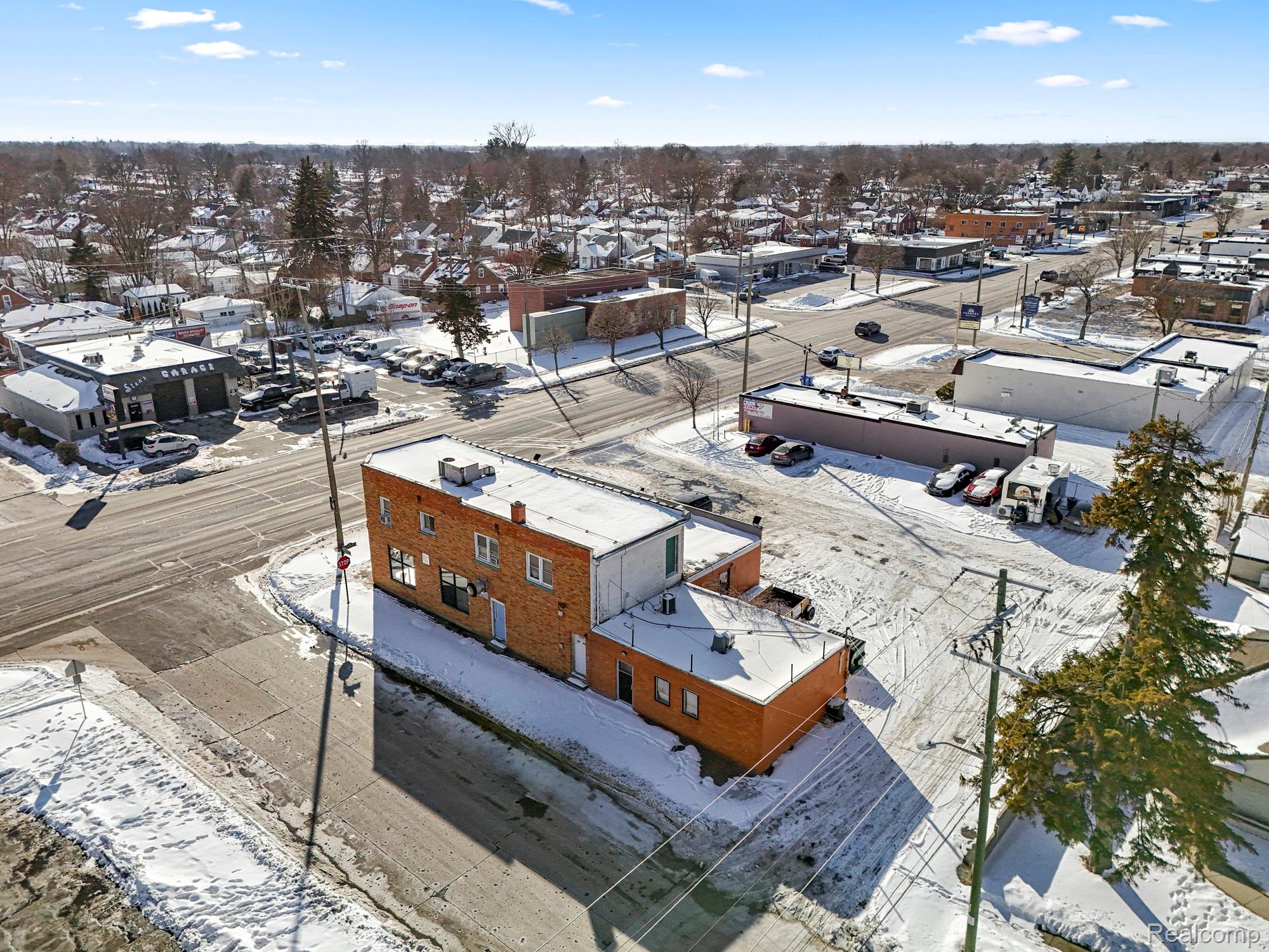 24302 W Warren Street