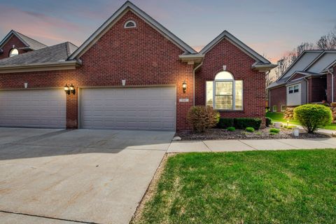 9549 KINGSWAY Circle Springfield Charter Township MI 48348