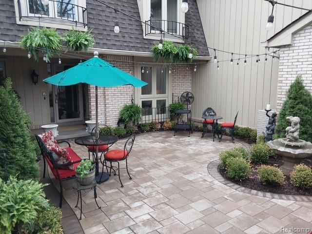1243 Woodcrest Circle