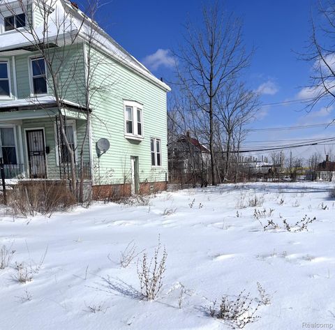 2140 Fairview Street Detroit City MI 48214