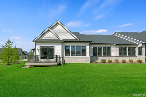 Photo of 3077 CLARET Lane, Rochester Hills City, MI 48309 (MLS # 20251043052)