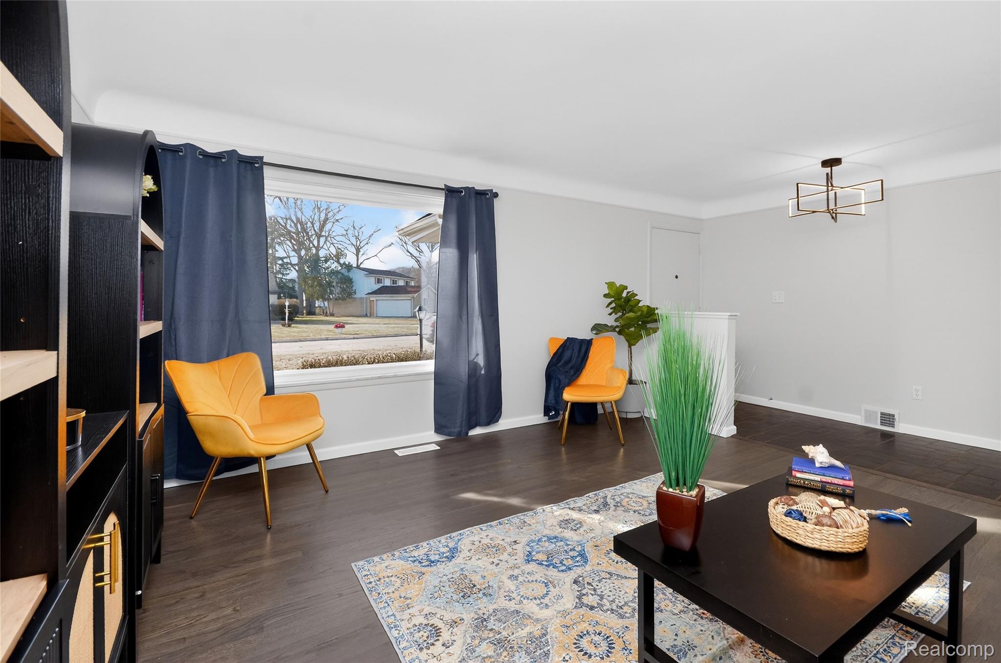 24065 Rockingham Street