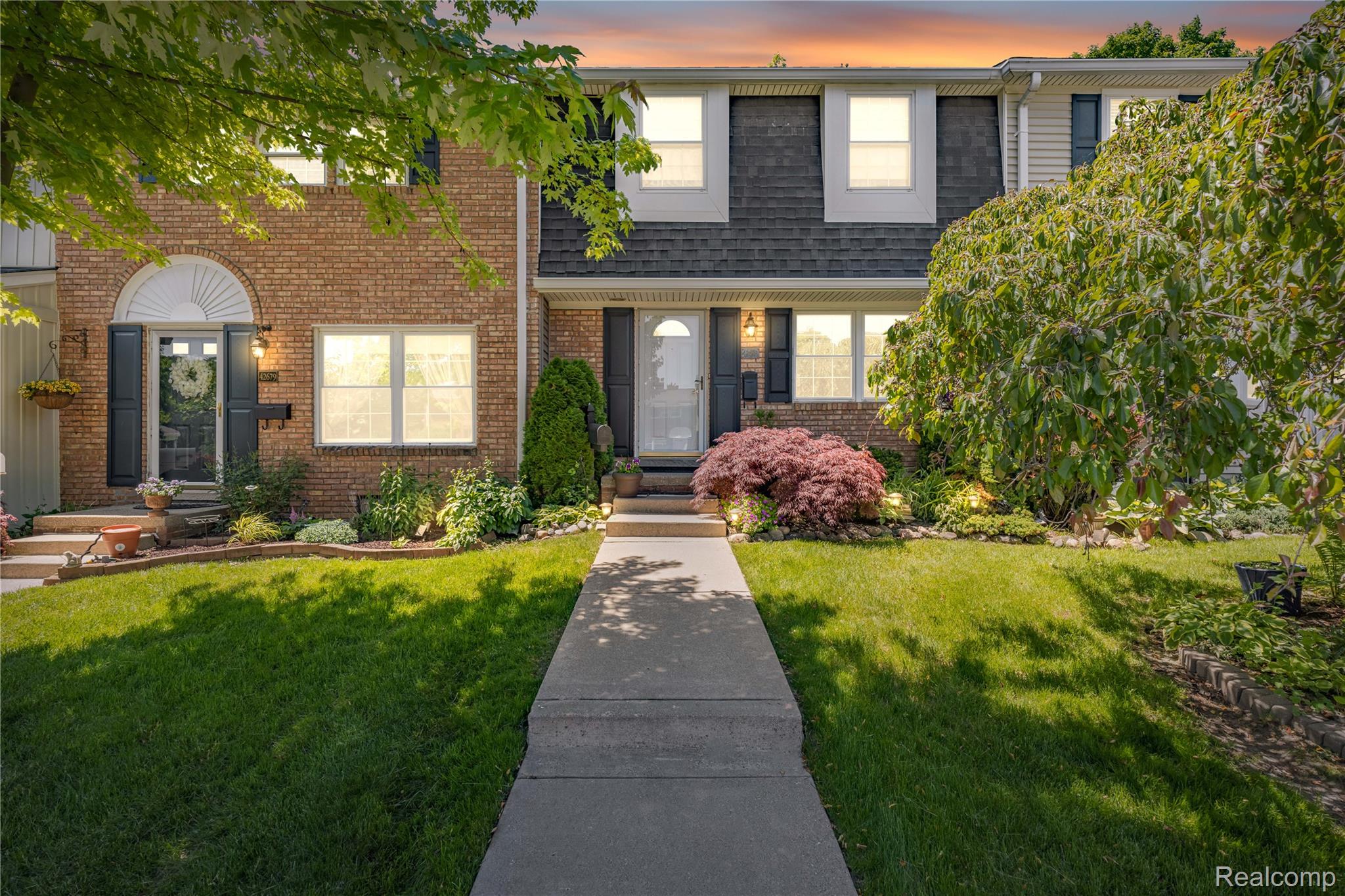 42683 Savoy Court