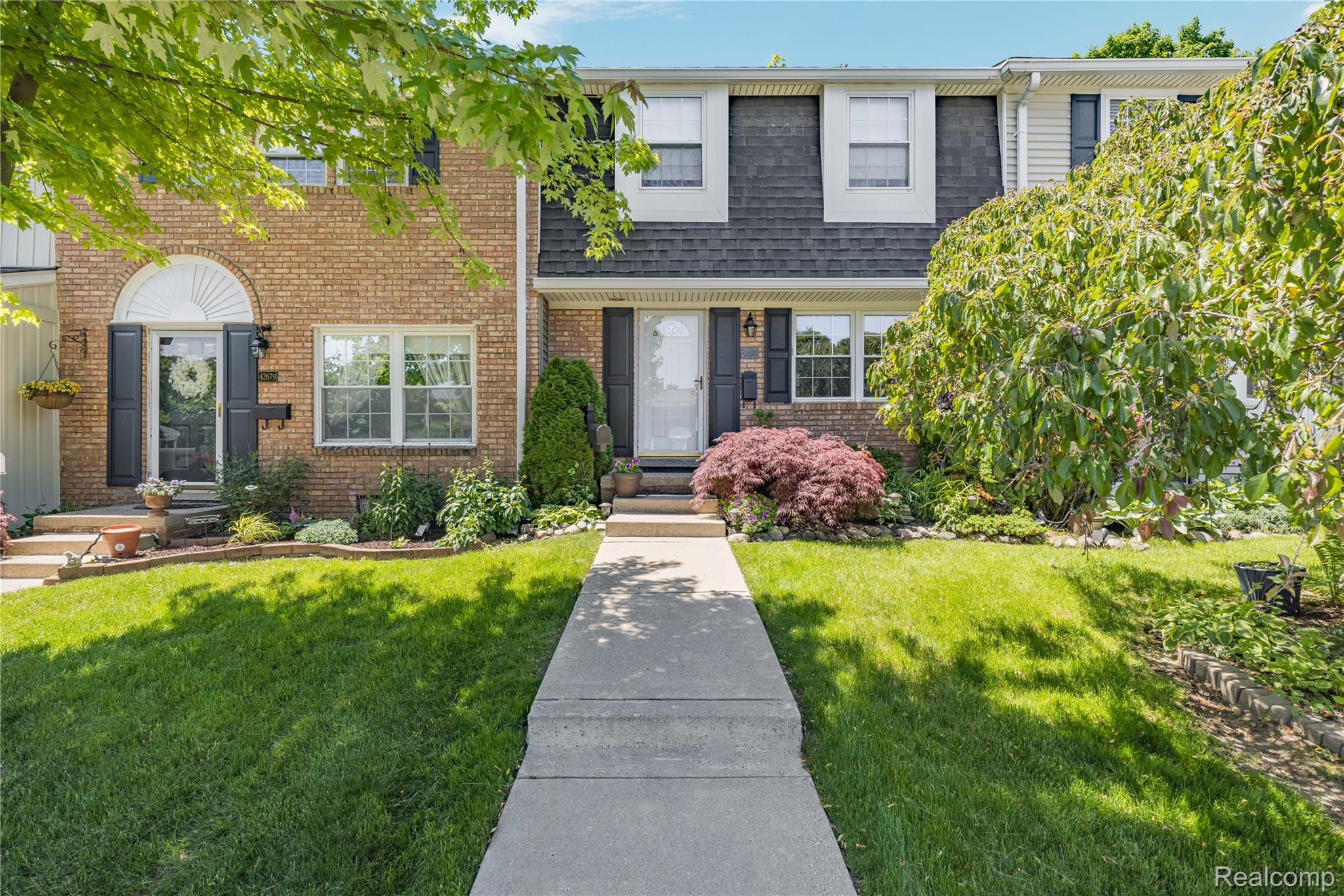 42683 Savoy Court