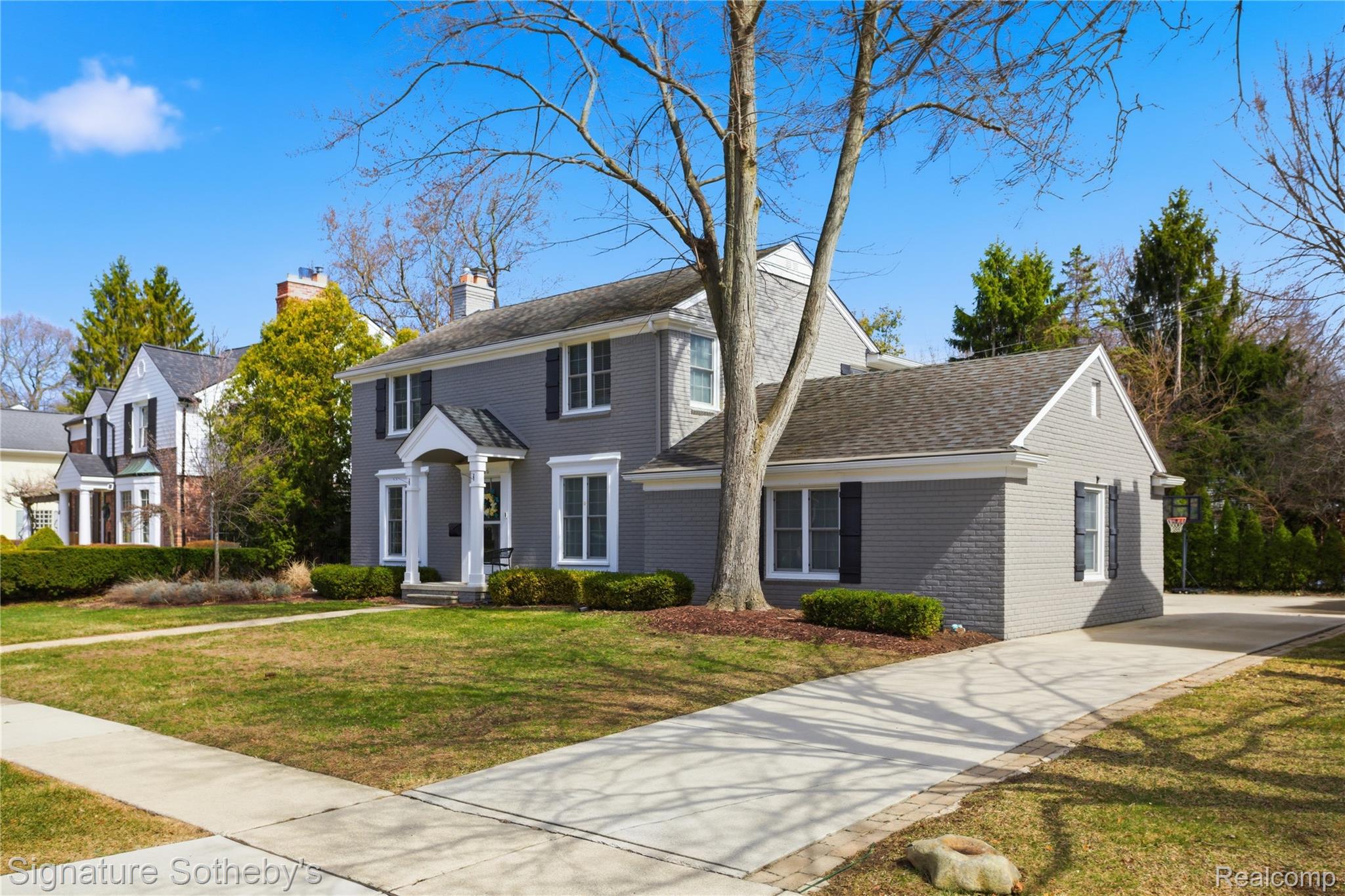 186 Westwood Drive