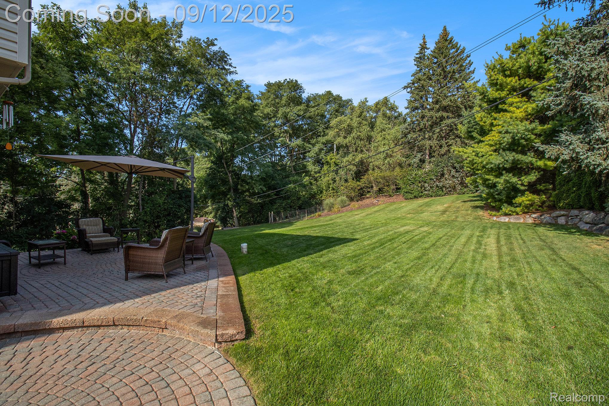 Oakland Charter Township, Michigan 48363, United States, 3 Bedrooms Bedrooms, ,4 BathroomsBathrooms,Residential,Pending,207169