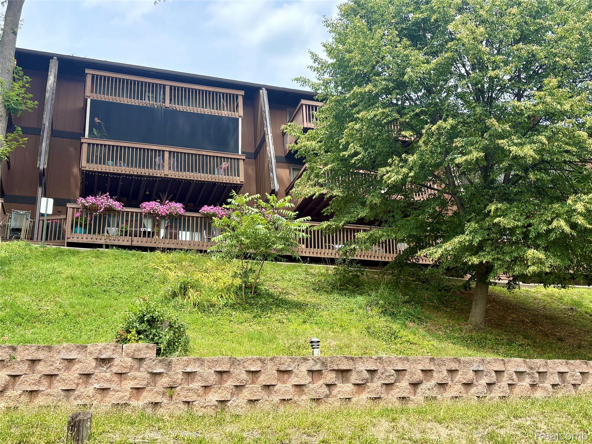 1736 Grove Road 102
