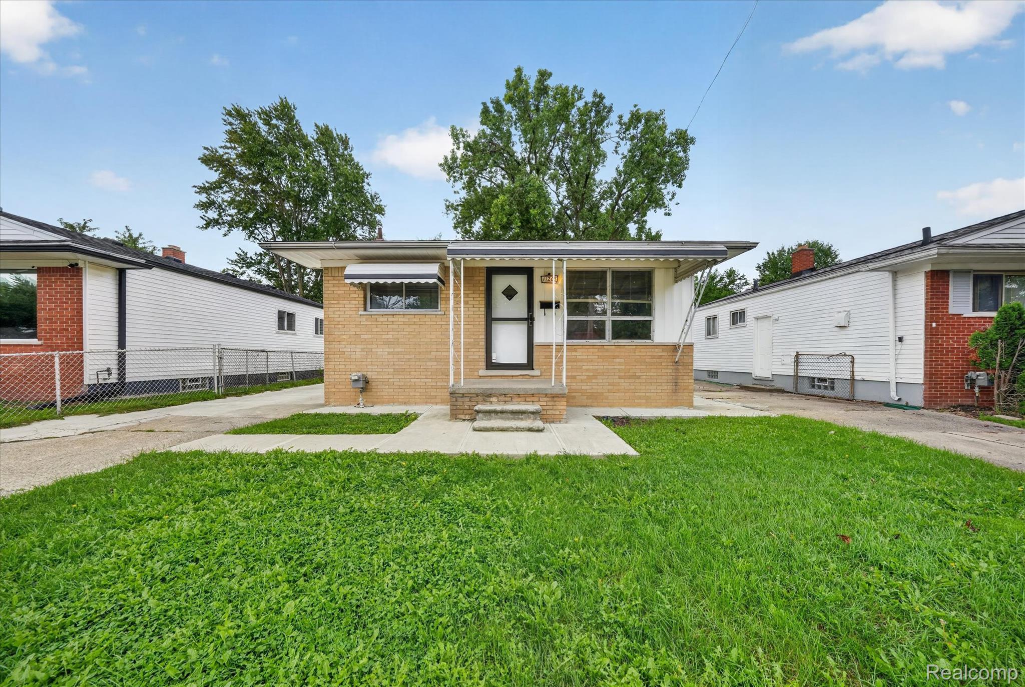 11268 Jewett Avenue