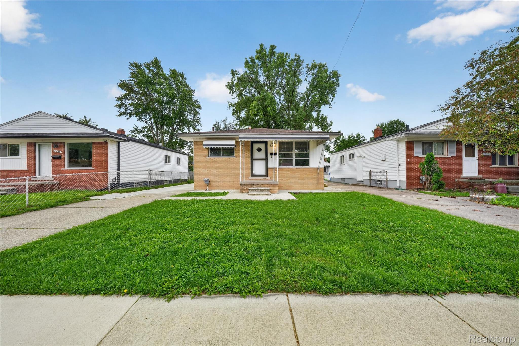 11268 Jewett Avenue