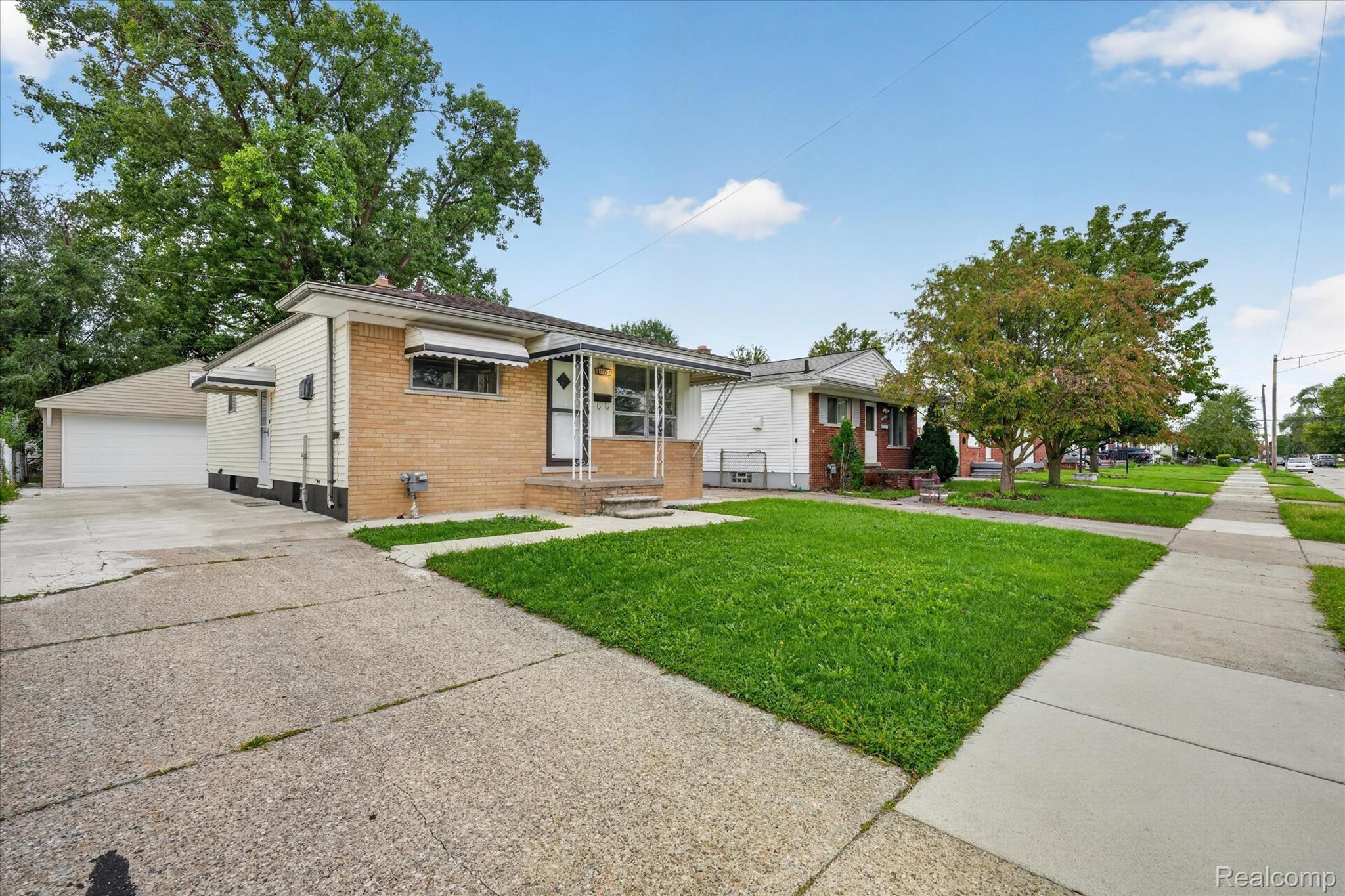 11268 Jewett Avenue