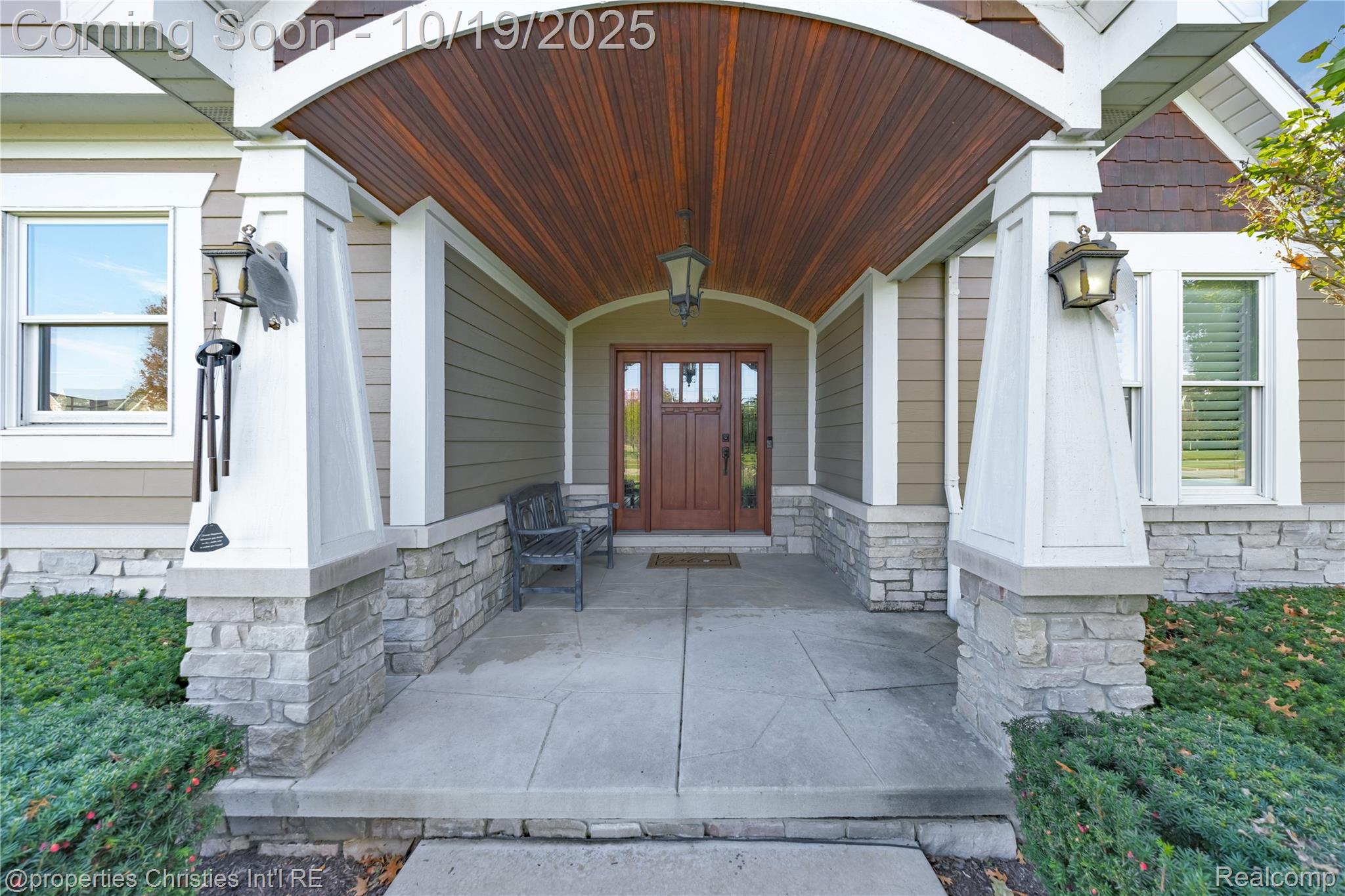 1010 Riverside Street