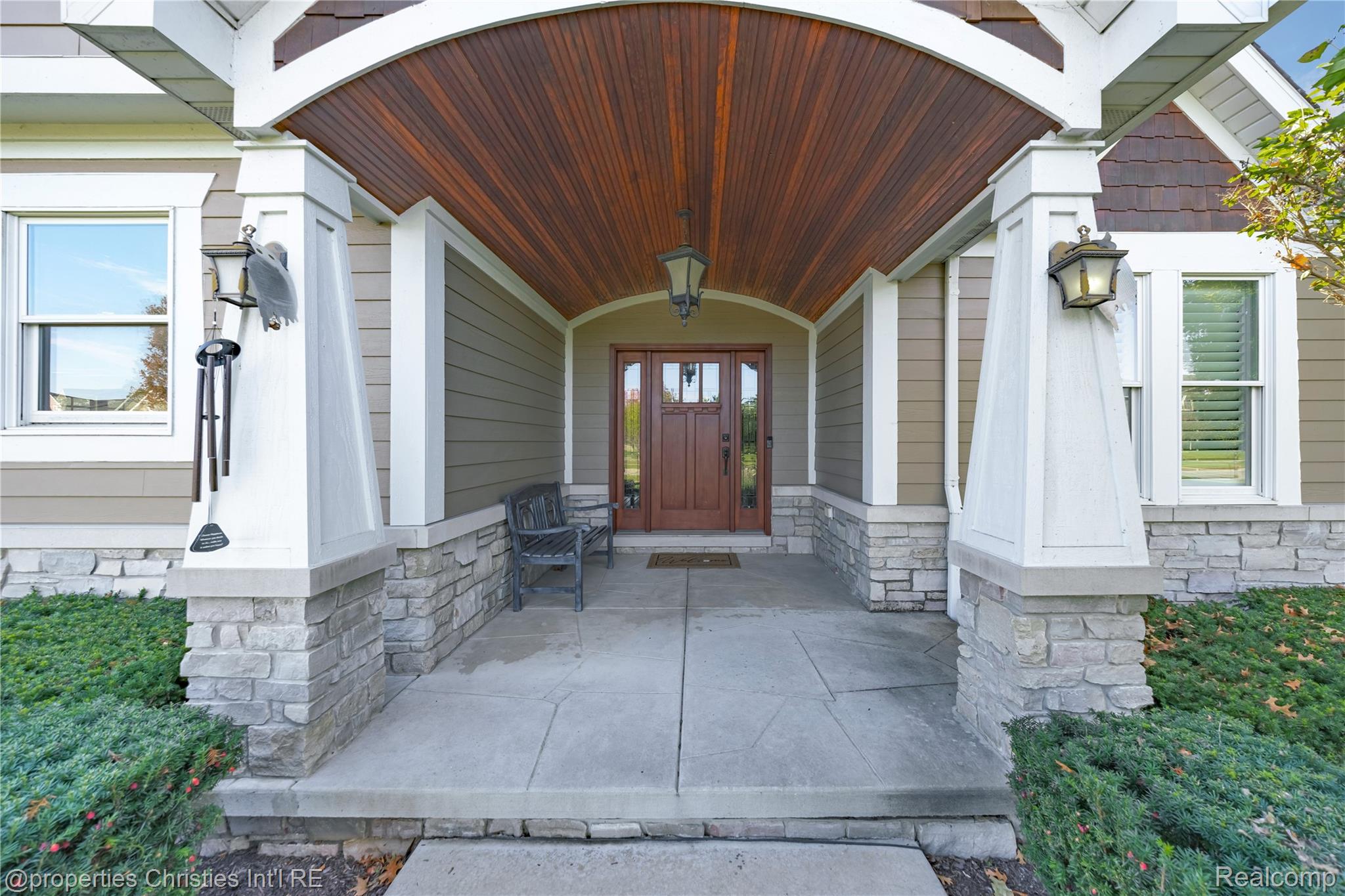 1010 Riverside Street