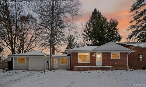 1601 Helen Street Inkster City MI 48141