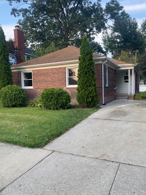 1679 23rd Street Wyandotte City MI 48192