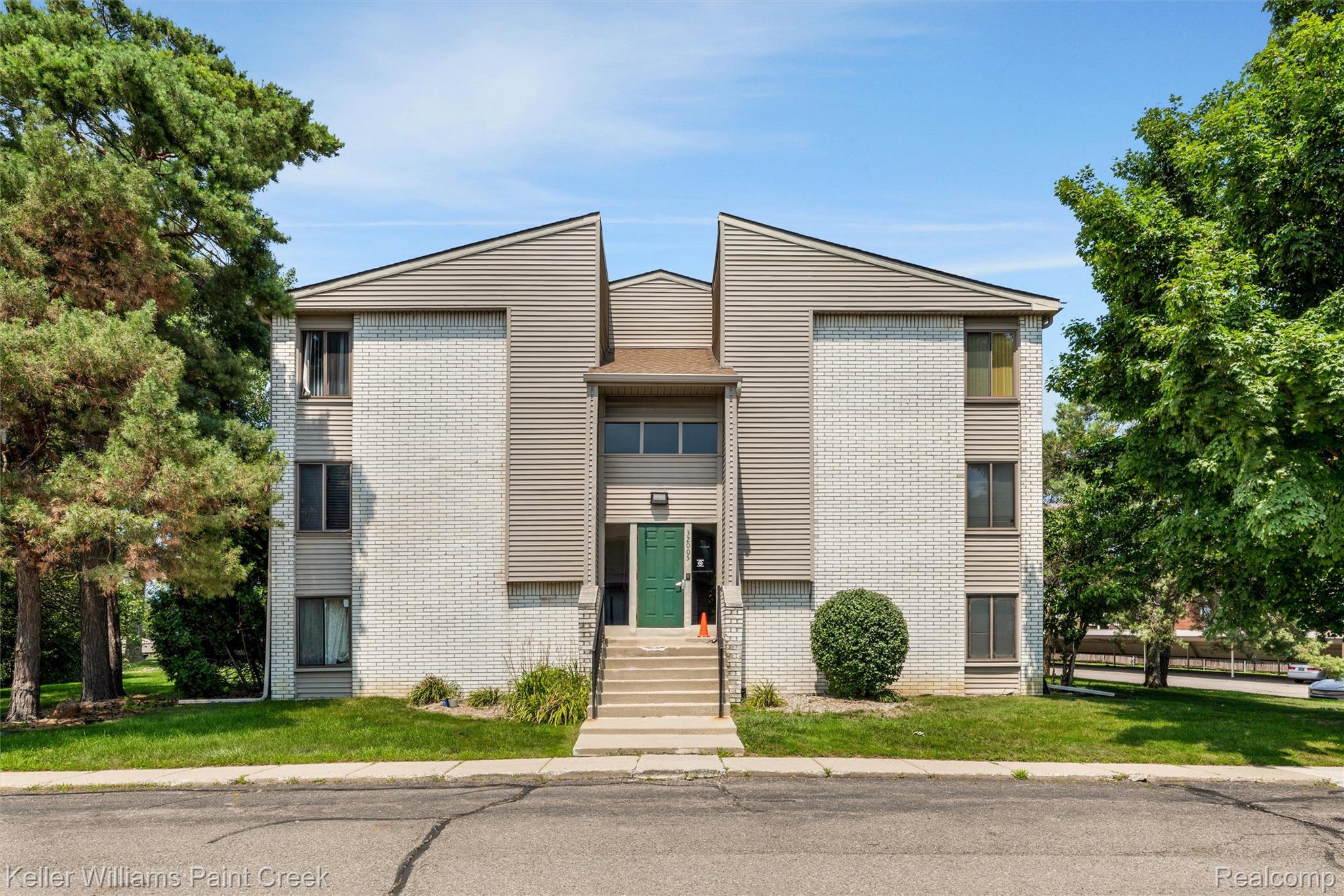32005 W 12 Mile Road 205