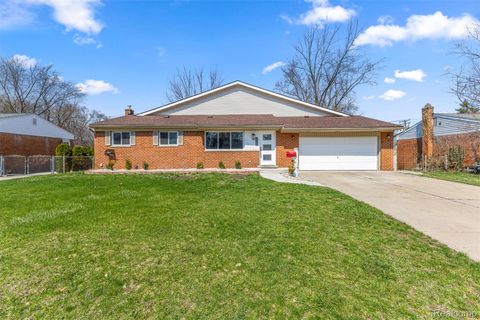 29940 Bock Street Garden City City MI 48135