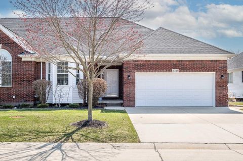 Photo of 3548 Pointe Drive, Sterling Heights City, MI 48314 (MLS # 58050203586)