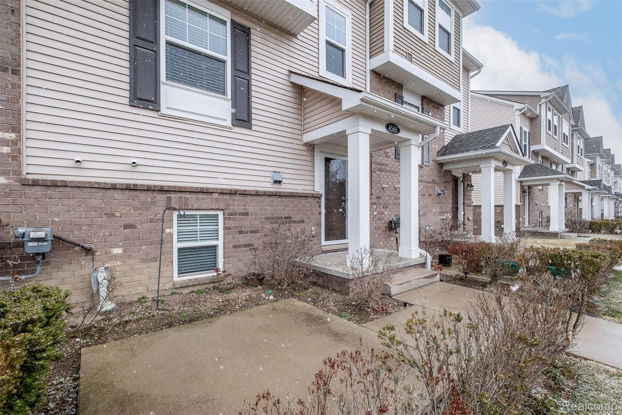 4580 Bradley Circle 24