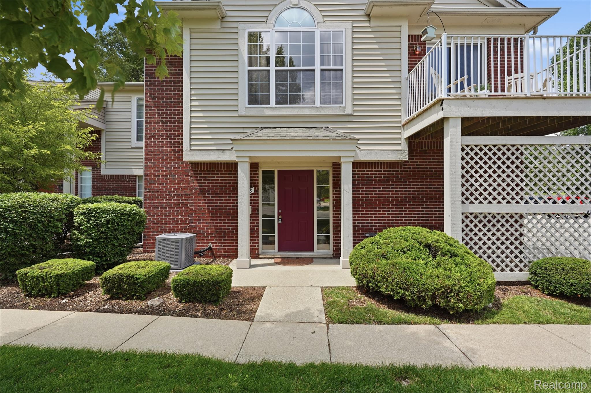 1668 Deepwood Circle