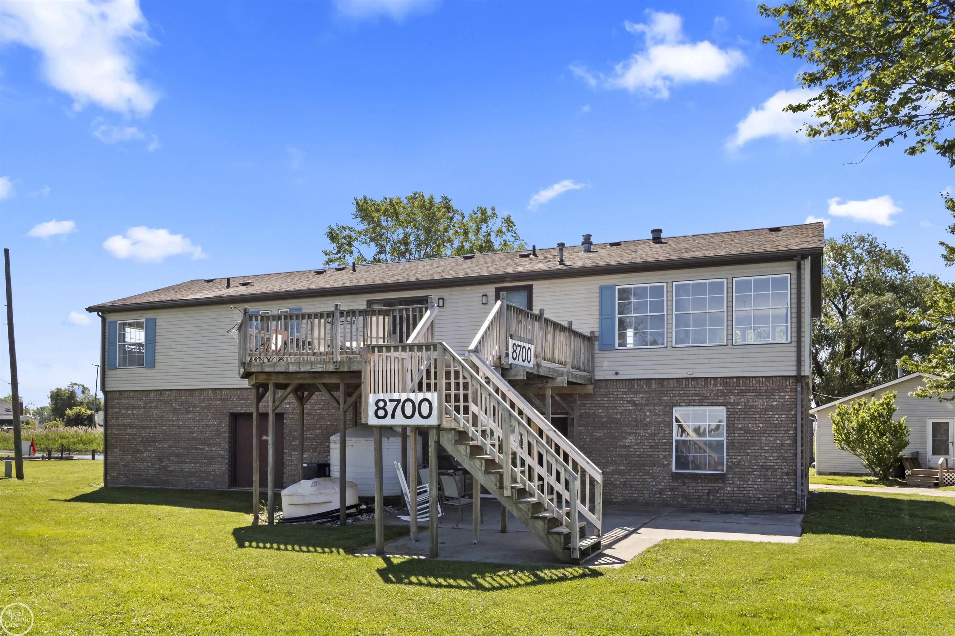 8700 S CHANNEL Drive