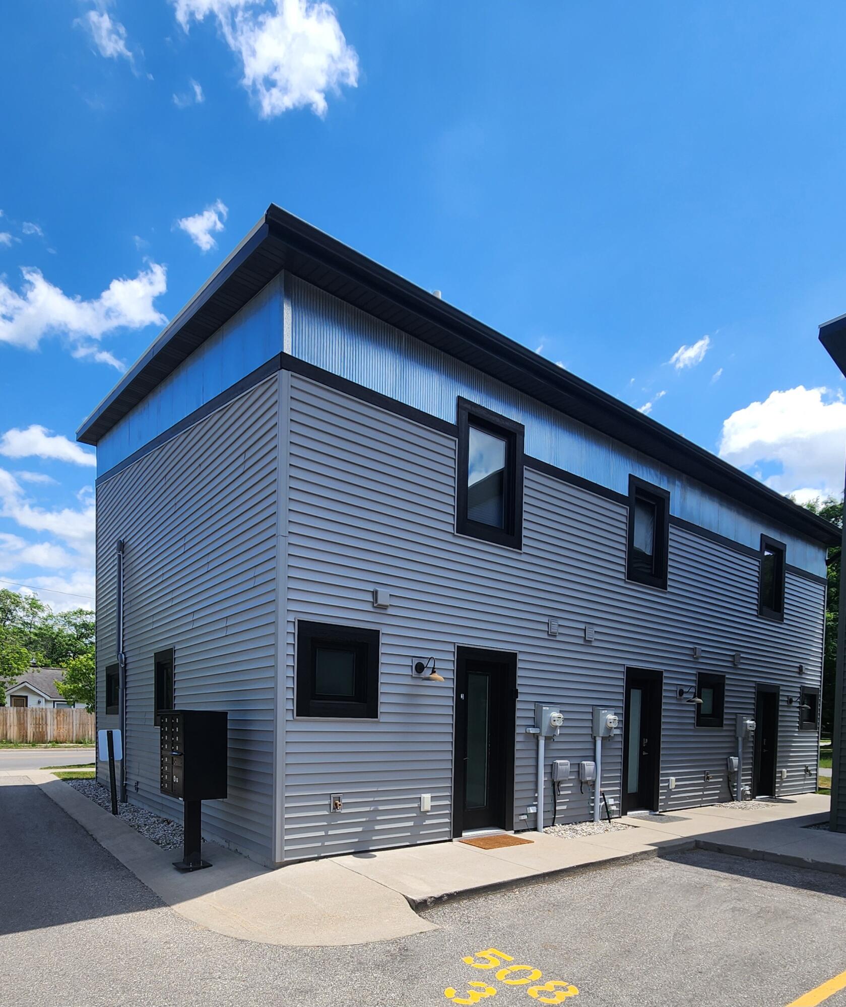 508 Hastings Street 1