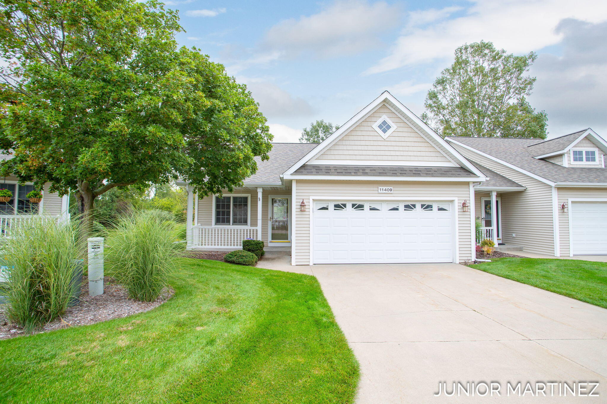 11409 N Lake Drive