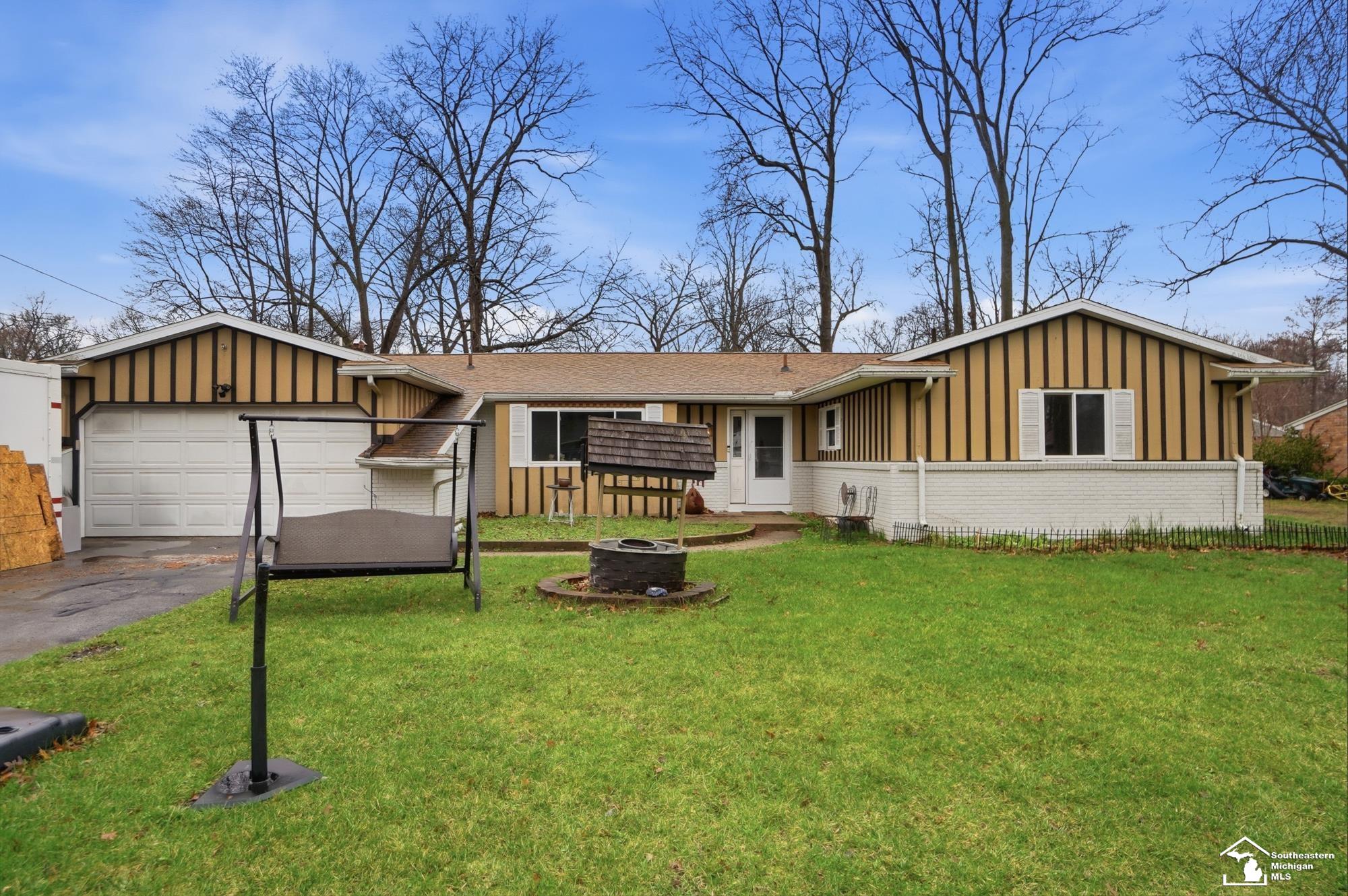 7711 Seneca Trail