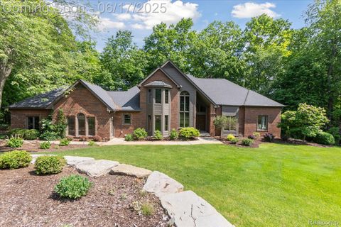 2020 Pine Hollow Trail Brighton City MI 48114