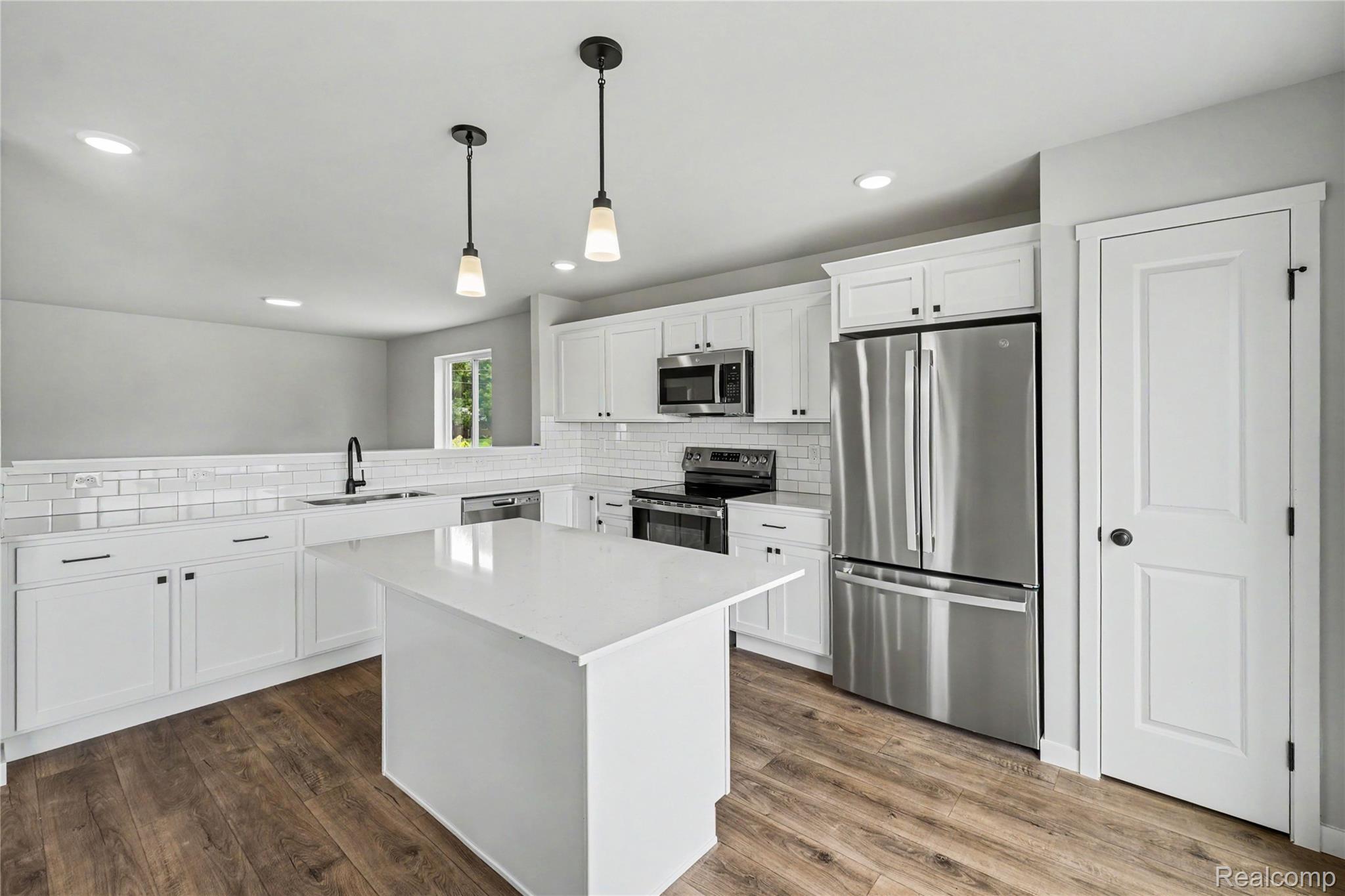 6044 Lahring Road