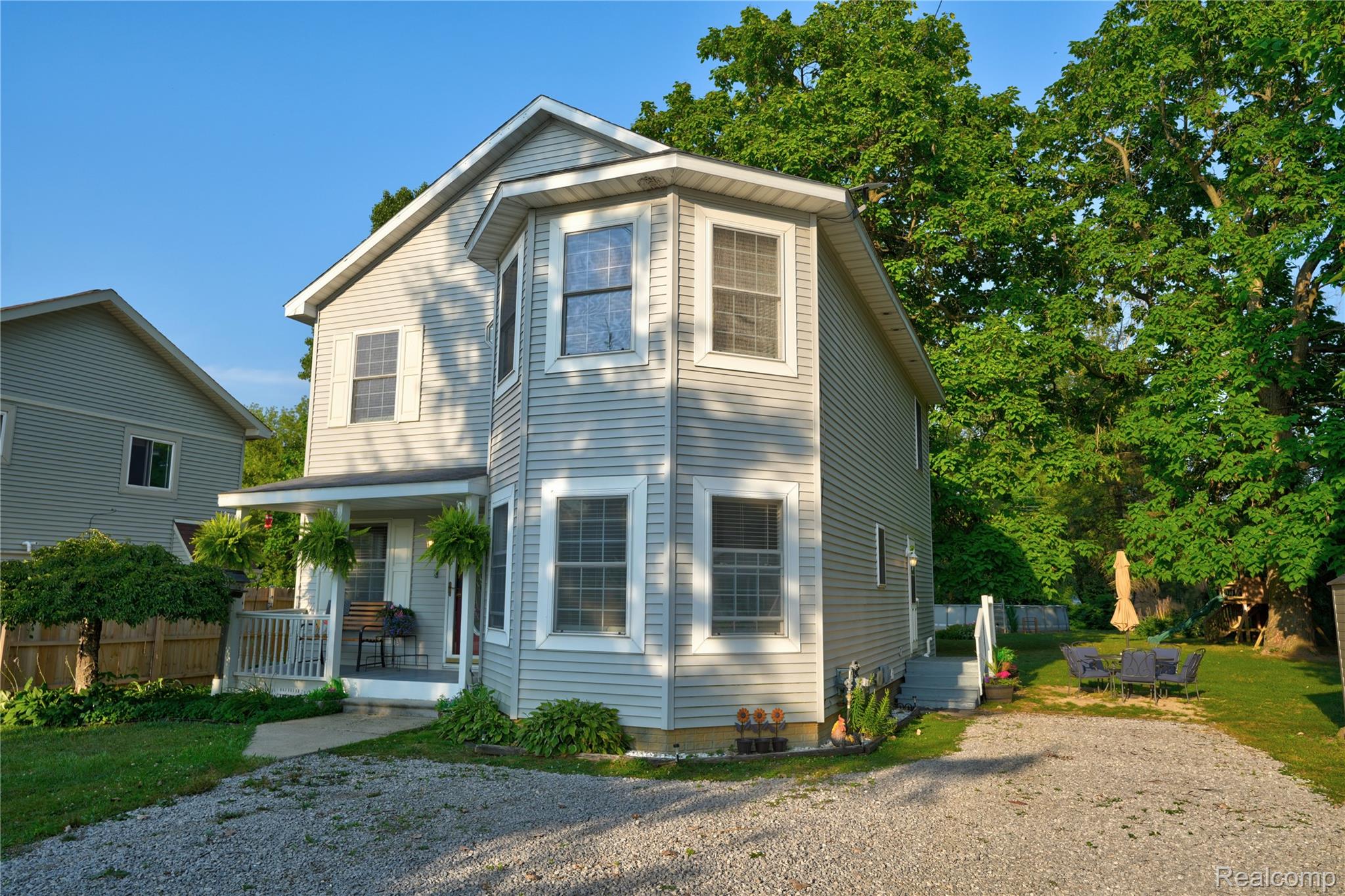 5096 N Irish Road
