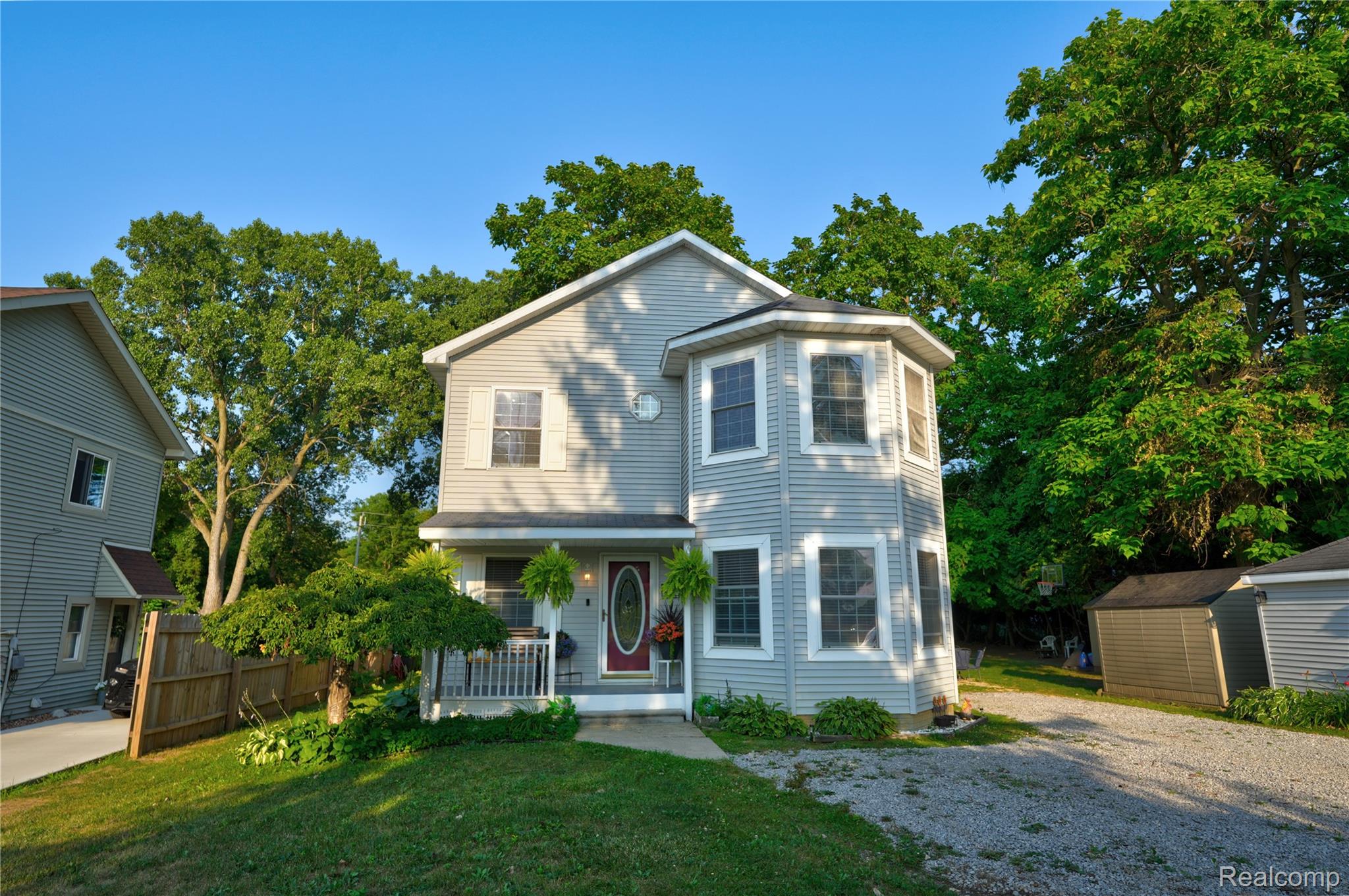 5096 N Irish Road