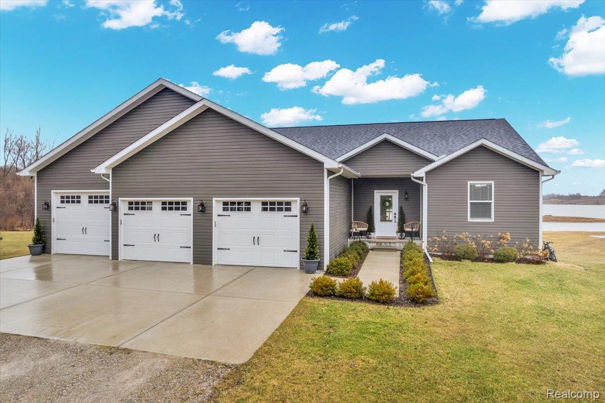 1881 S Lake George Road