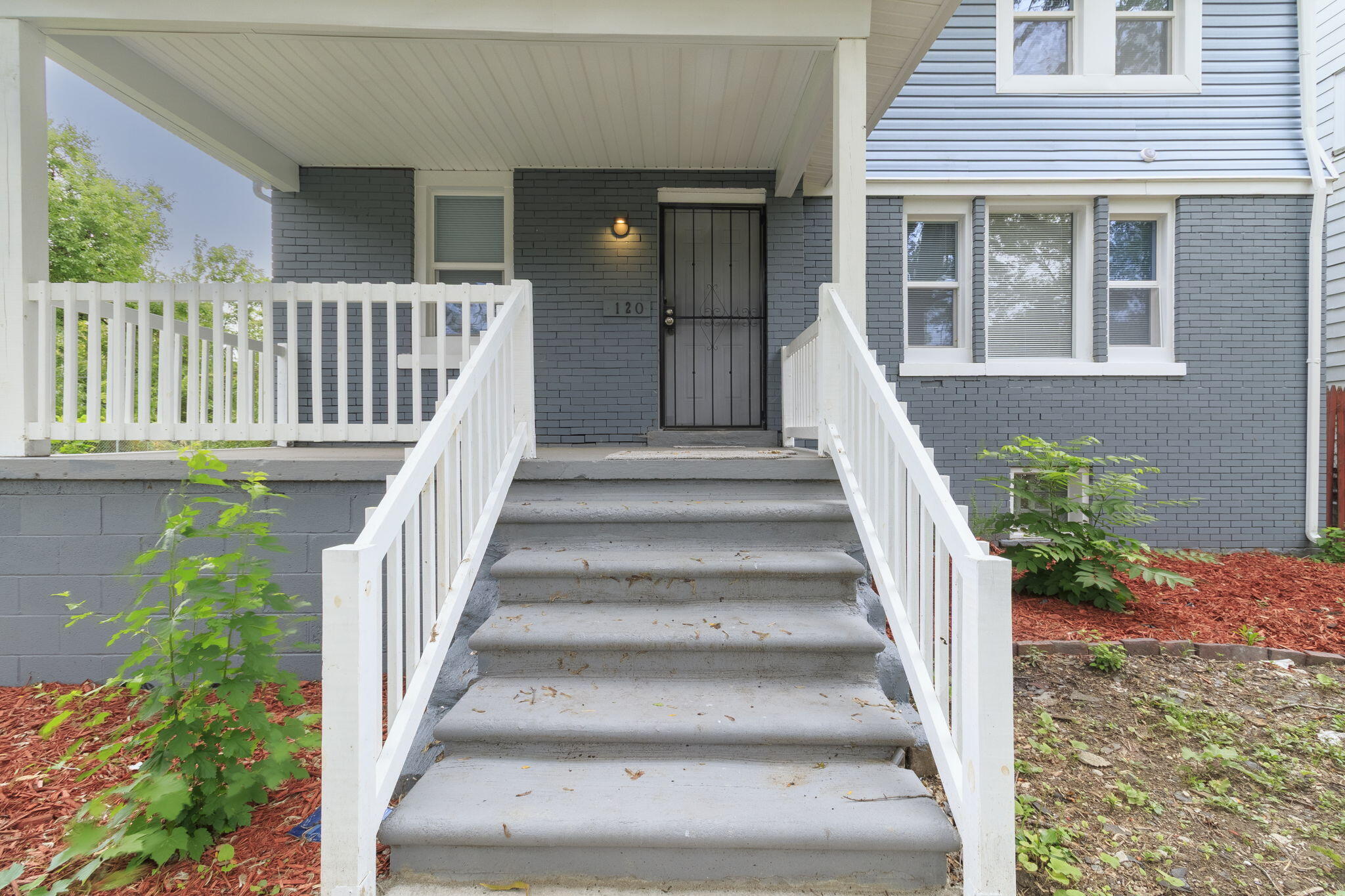120 Woodland Street