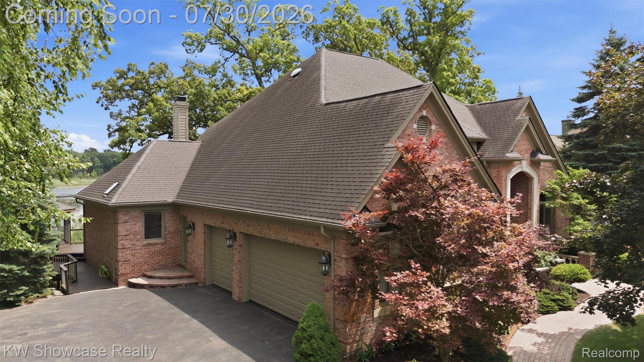 3380 SUTTON Lane