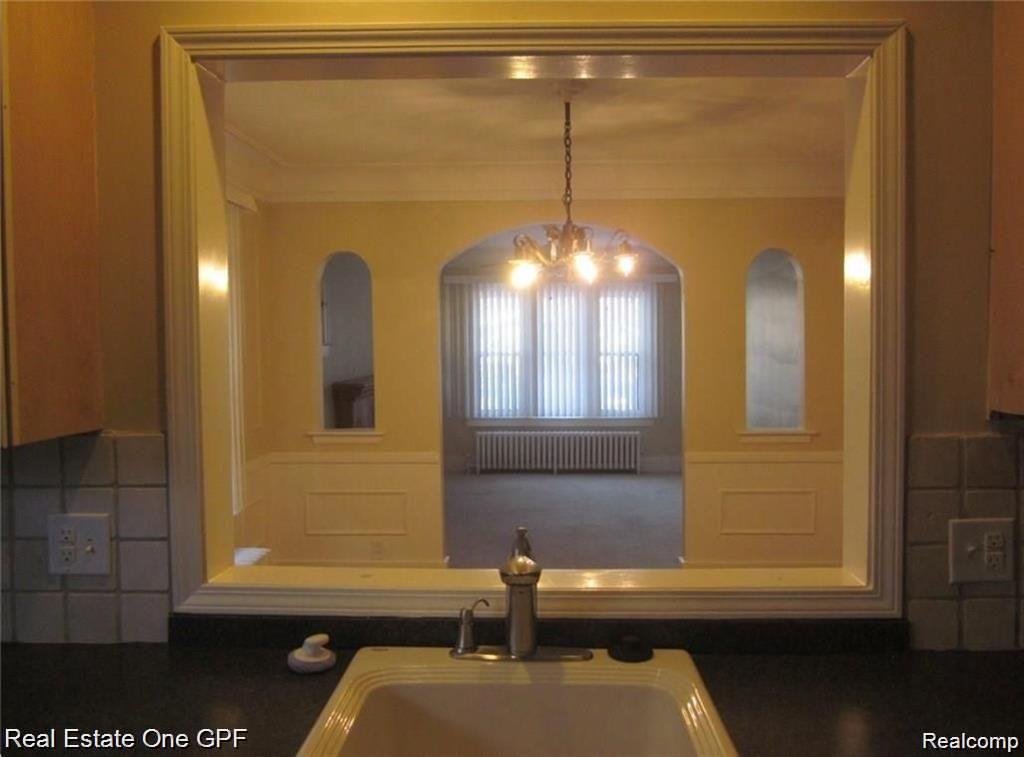 1005 BEACONSFIELD #2