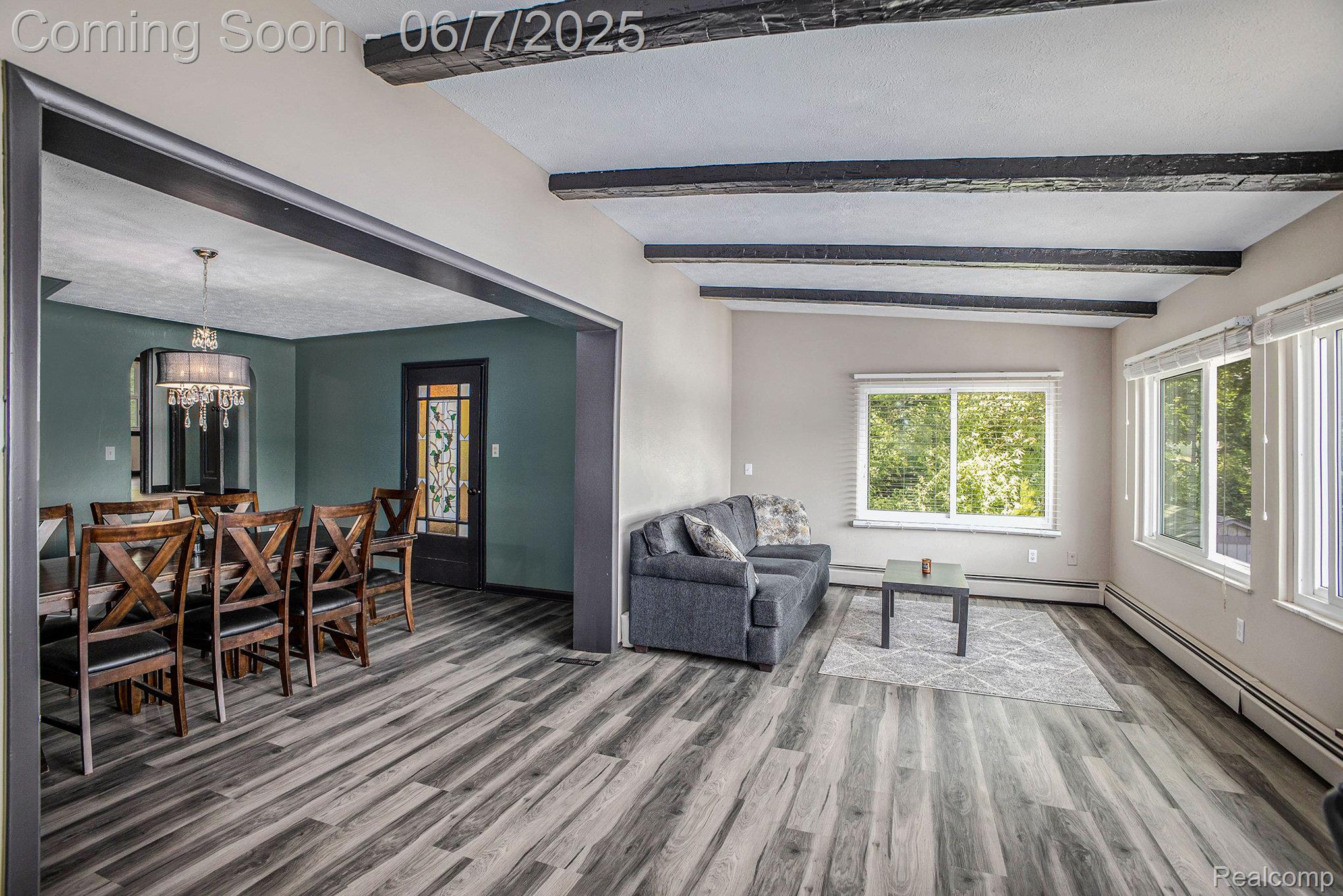 11393 Outer Drive