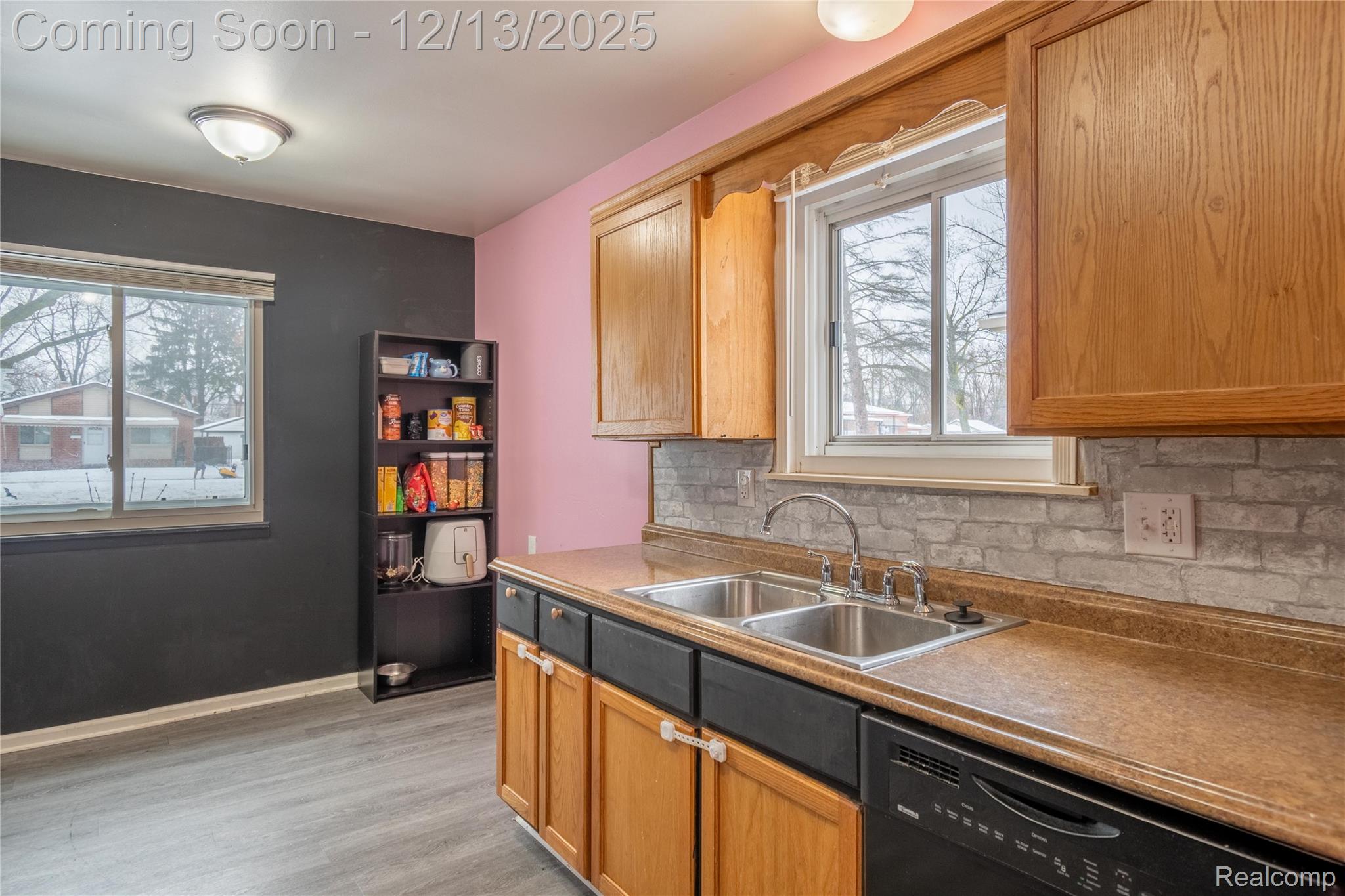 6144 Princess Street