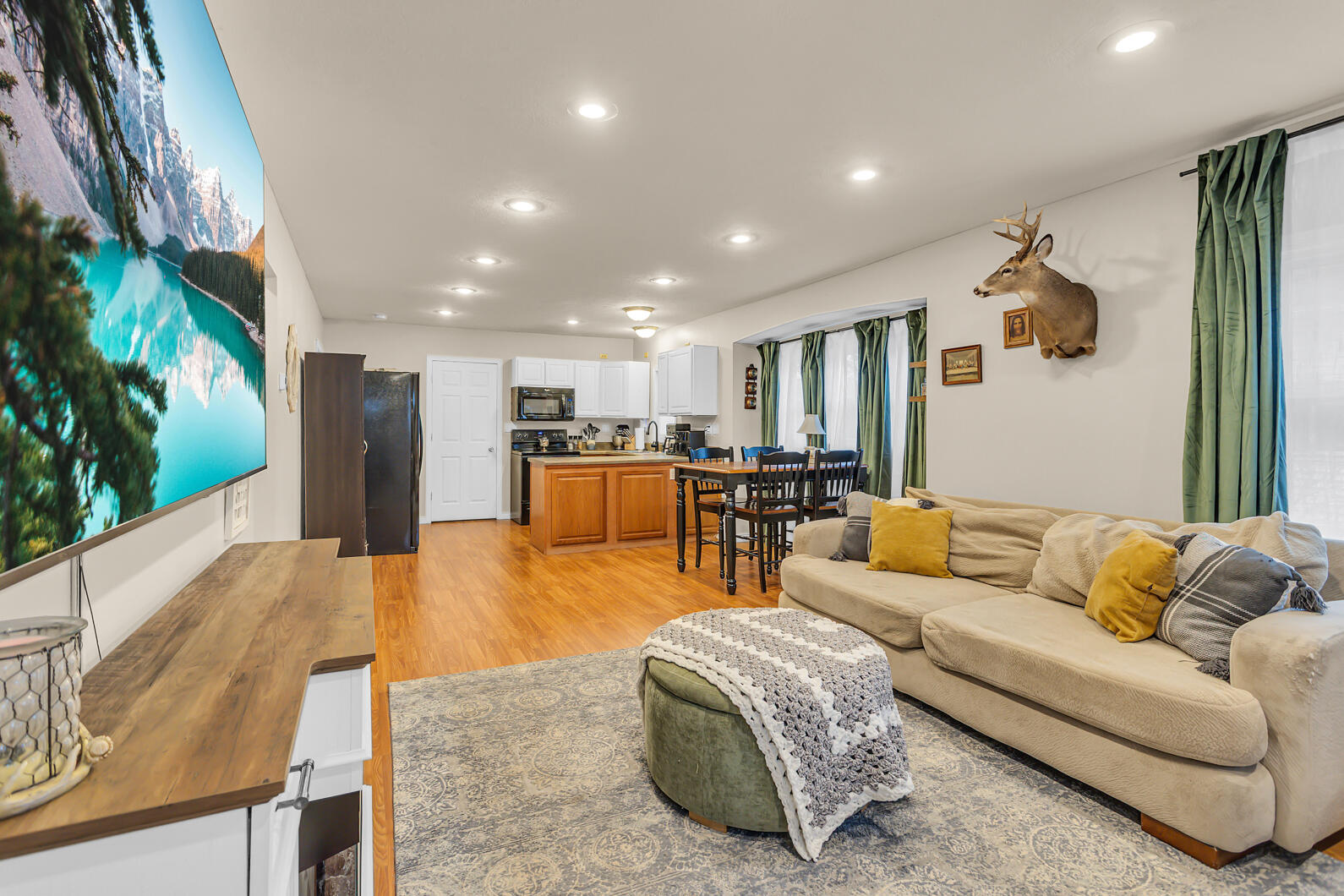 110 N Thompson Street