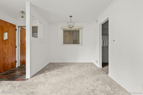 Tiny photo for 90 Lorberta Lane, Waterford Charter Township, MI 48328 (MLS # 20261076797)