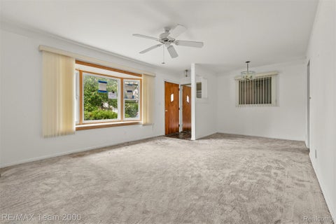 Tiny photo for 90 Lorberta Lane, Waterford Charter Township, MI 48328 (MLS # 20261076797)