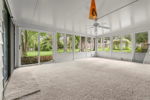 Tiny photo for 90 Lorberta Lane, Waterford Charter Township, MI 48328 (MLS # 20261076797)